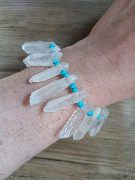 Himalayan Crystal Points & Halo Turquoise bead stretch bracelet